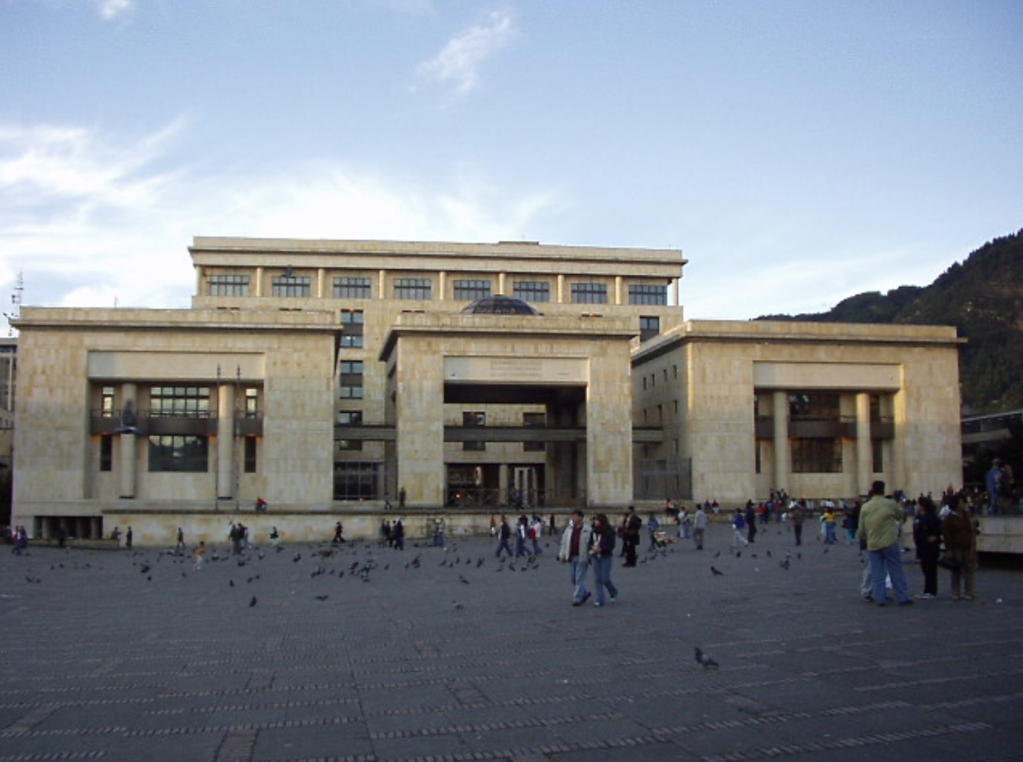 Colombia: Amicus Brief in Defamation Case